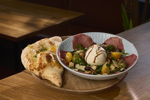 60. Pomodoro v/ Burrata